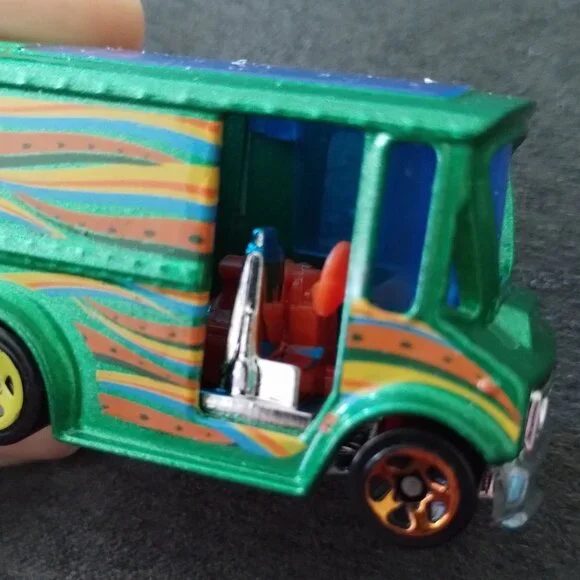 Hot Wheels Bread Box Mattel - Picture 7 of 9